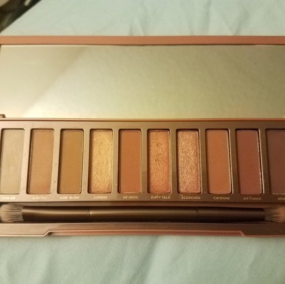 Urban Decay Naked Heat - Picture 3 of 4